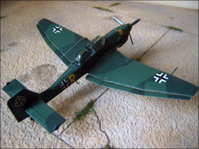 [Revell] Junkers Ju-87 type B front occidental 1940 - FINI - Page 3 Img00053