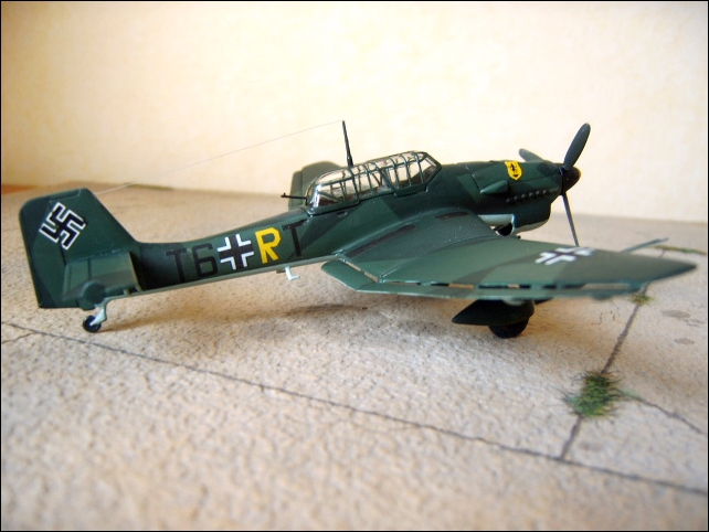 [Revell] Junkers Ju-87 type B front occidental 1940 - FINI - Page 3 Img00054