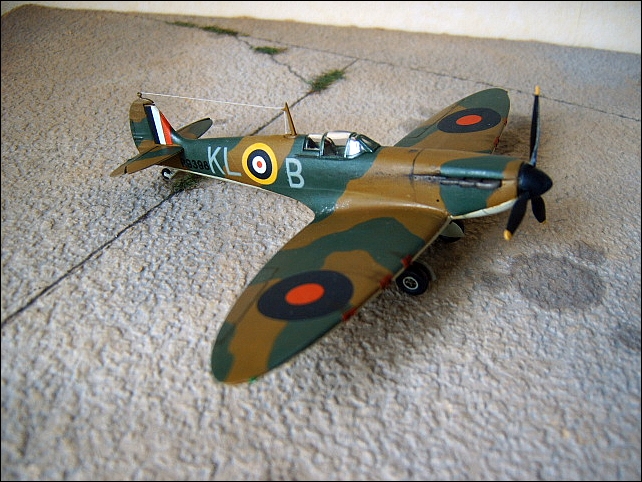 [Airfix] Supermarine Spitfire Mk-1 (retour aux sources)    FINI - Page 2 Img00172