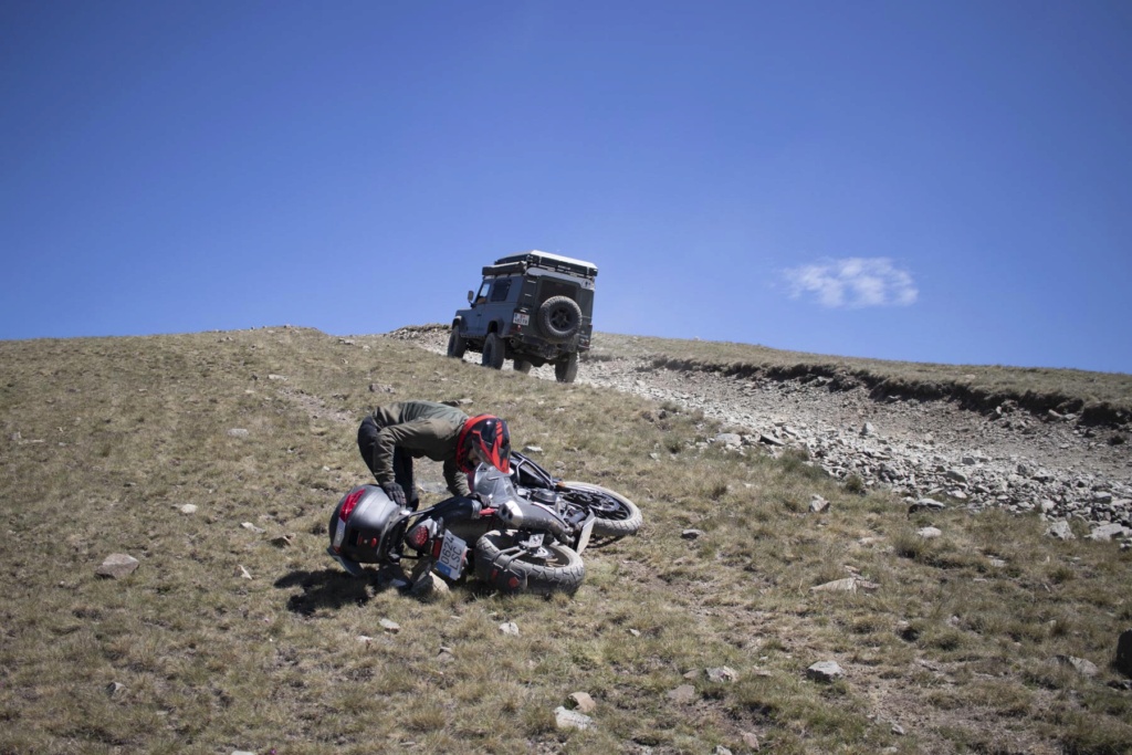 Pic Negre en Andorra. Rodé más yo que la moto Img_4811