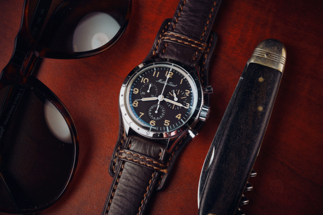 Feu de vos montres d'aviateur, ou inspirées du monde aéronautique - Page 33 Dsc06415