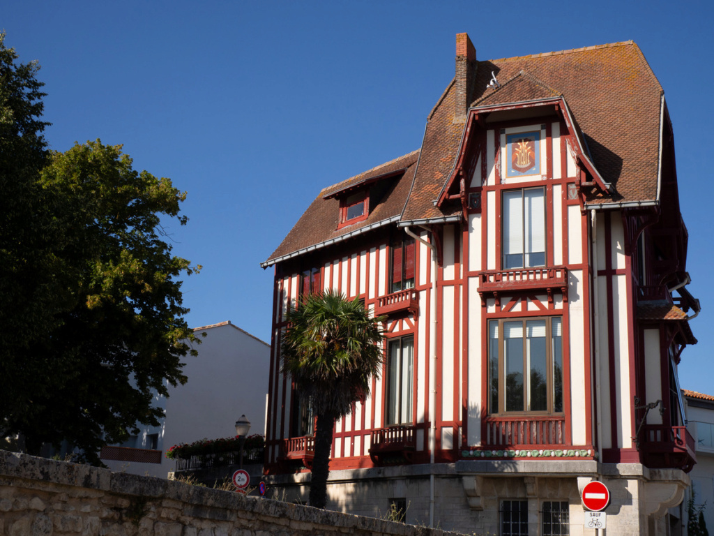 Découvrir la Bretagne: Dinan, Saint Malo Mont Saint Michel, Côte de granit  2023-035