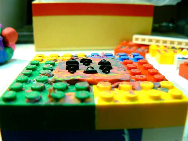 Moulage : Lego et Pâte à modeler… Un jeu d’enfant ? P1050824