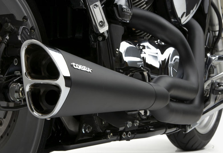 Nouvel  échappement AKRAPOVIC pour nos scooters 3 roues... L_c10d10