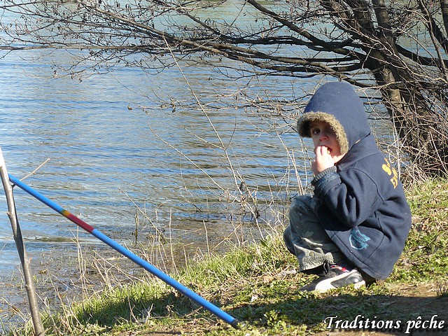 1ere sortie des pêcheurs en herbe 2009 P1060312