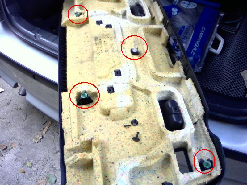 [E46 comp. an2003] démontage moteur essuie-G (tutoriel) P06-1231