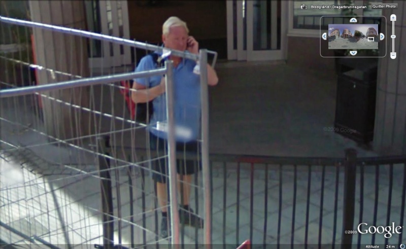 STREET VIEW : les gens en chaussettes noires ! - Page 7 Chauss75