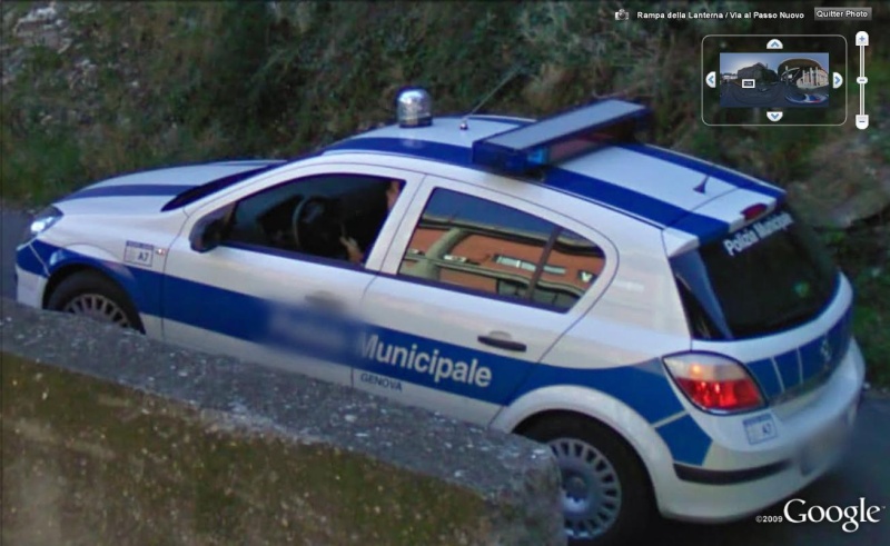 STREET VIEW : véhicules de police du monde - Page 3 Police13