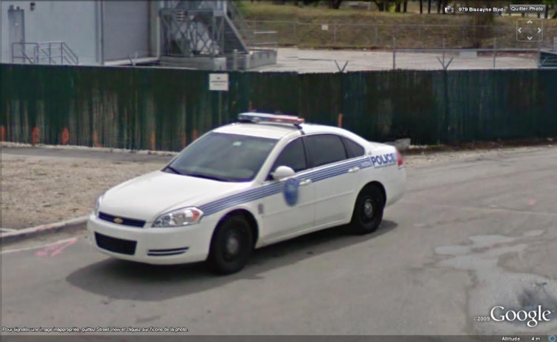 STREET VIEW : véhicules de police du monde - Page 4 Police19
