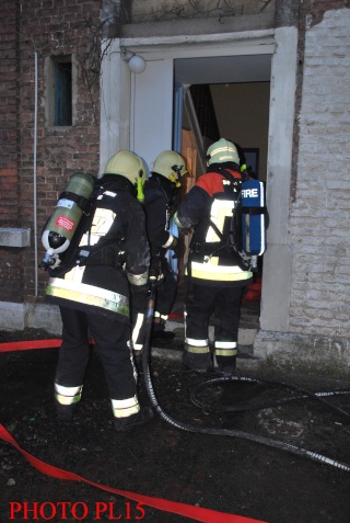 02.04.10 incendie du local des scouts à Limbourg EXERCICE (photos) 0_08312
