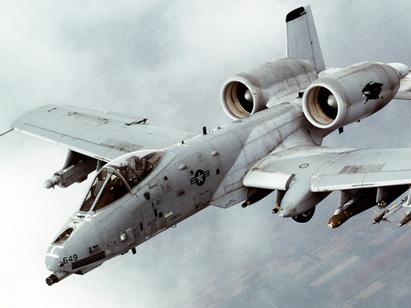 A-10 thunderbolt - Page 2 A10_th10