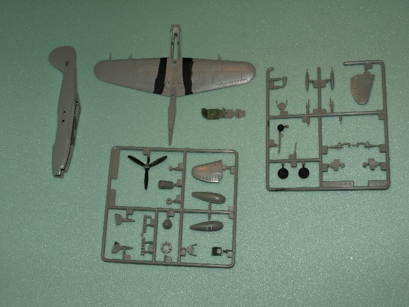 [Hobby Boss] 1/72 - Bell P-39N Airacobra  P1012832