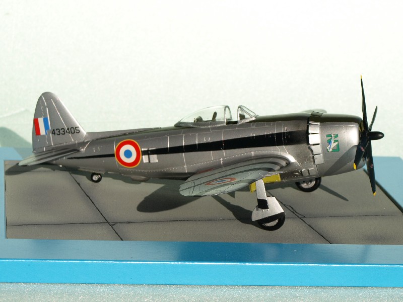 P-47D-30-RA [Revell] P1017243
