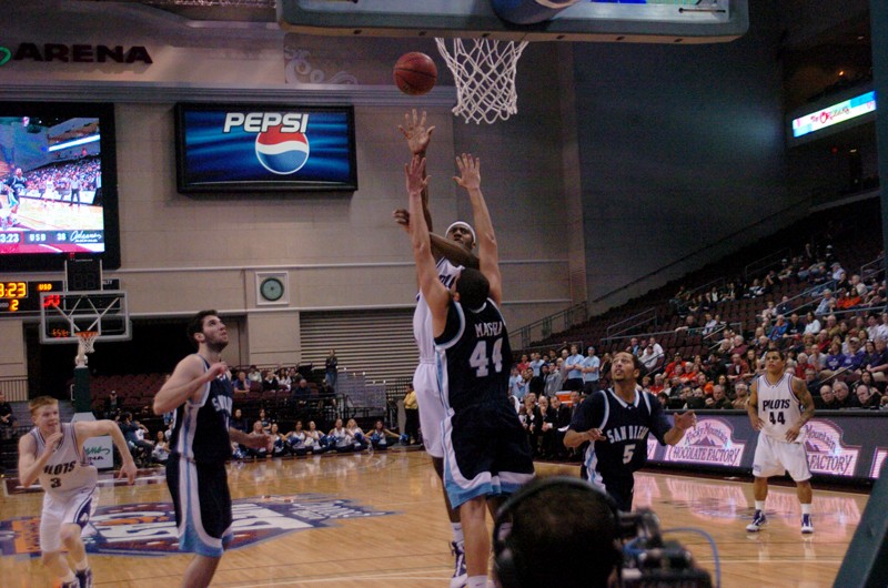 #3 Portland vs. #6 San Diego @ WCC Tourney, March 6th Dsc_5111