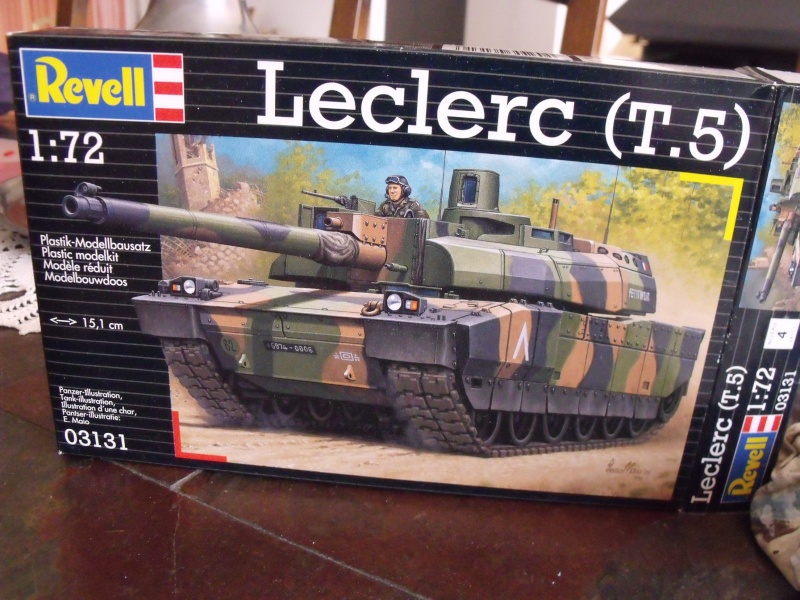 (Revell )  char Leclerc  [ FINI ] Dscf1813