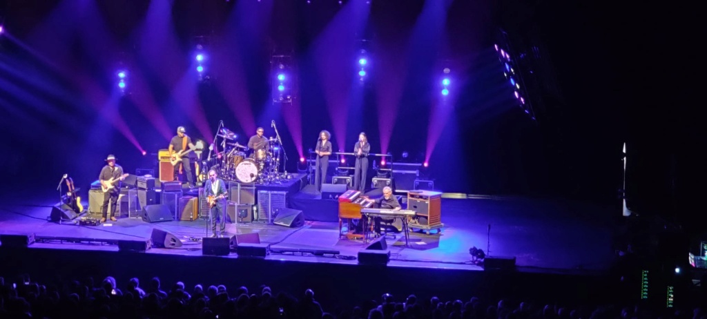 JOE BONAMASSA : Paris, Palais des Sports, 11/4/24 Bona611