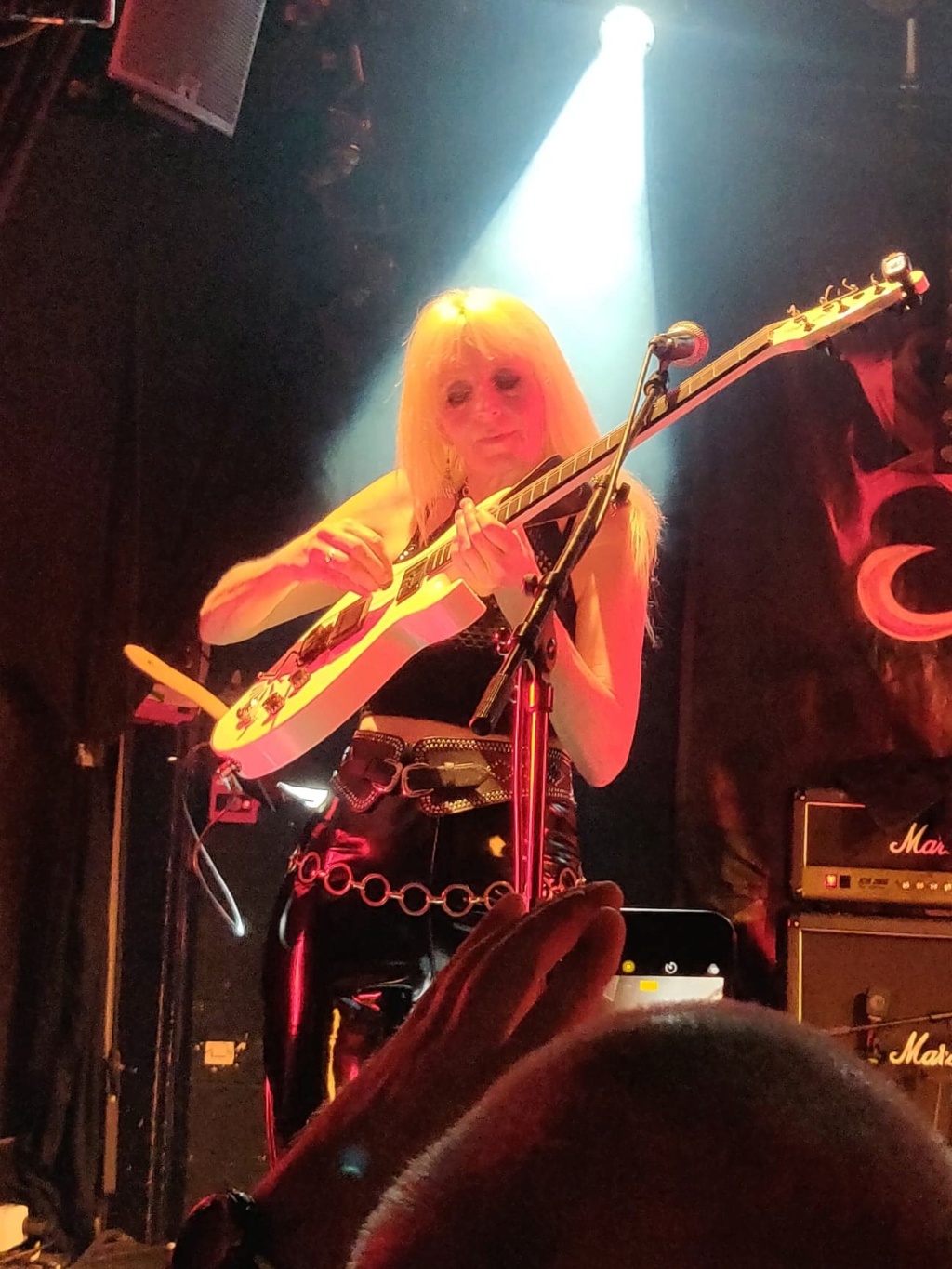 GIRLSCHOOL / ALCATRAZZ : Vauréal, Forum, 1/9/22 G810