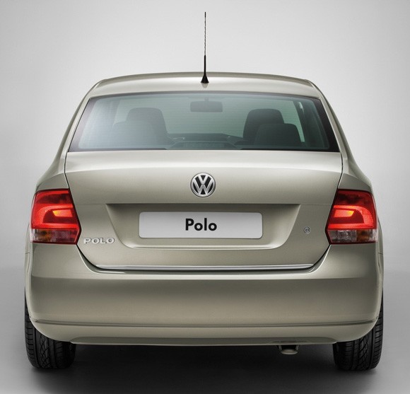 2010 - [Volkswagen] Polo Vento (Inde : Sedan / Chine : LWB) - Page 3 Polose10