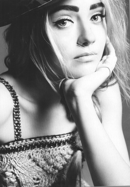 Dakota Fanning: Photoshoot pour Vogue 3e7ced10