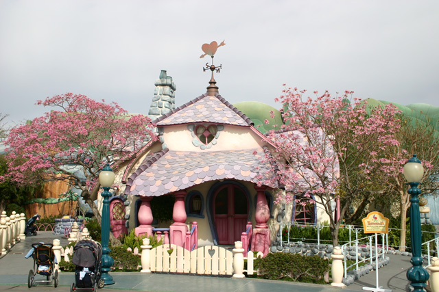 Disneyland California - ToonTown  1510