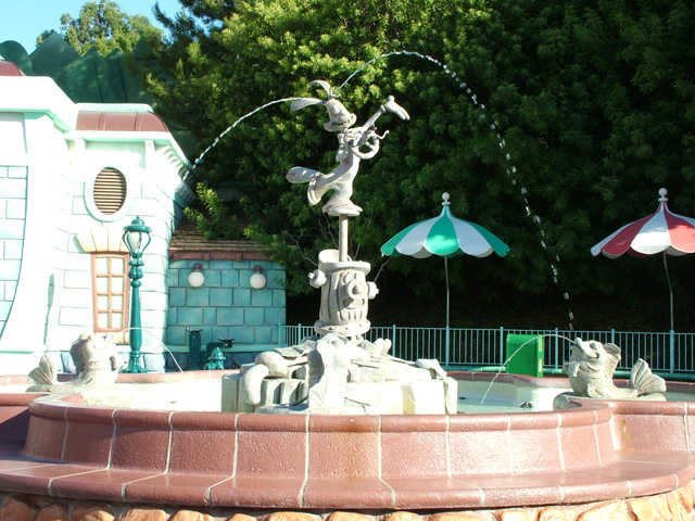 Disneyland California - ToonTown  210