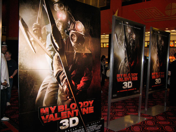 My Bloody Valentine 3D (2009, Patrick Lussier) - Page 4 0210