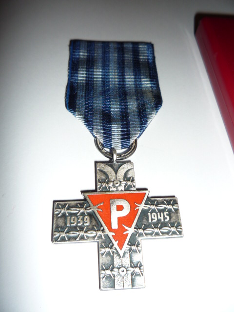 Auschwitz Cross P1030014