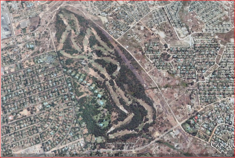 Les golfs découverts dans Google Earth - Page 4 Chingo11