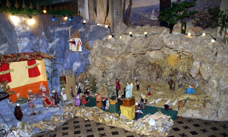 crèche 20210 dans l'église de Belgentier Dsc09727