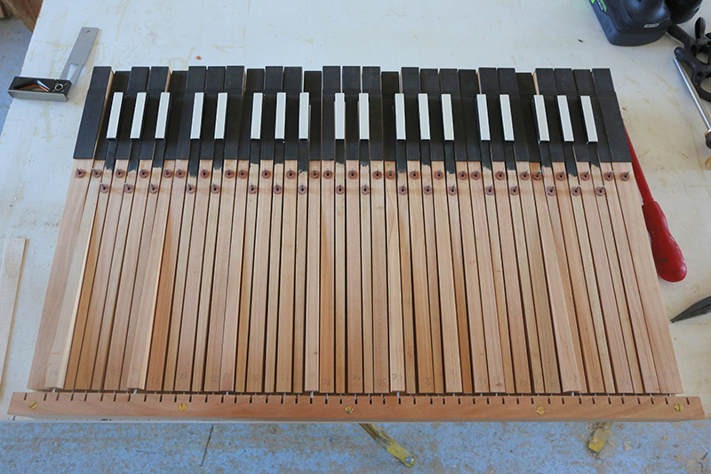 [Lutherie] Fabrication d'un clavecin. - Page 14 11_avr15