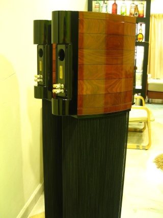 Sonus Faber Guarneri Homage speakers (Used) SOLD Guarne16