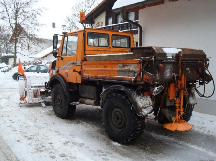 photos unimog chasse neige - Page 4 Dsc04010