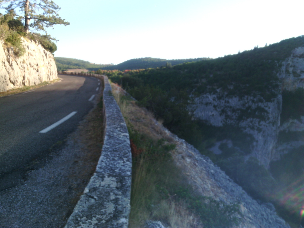 Les gorges de La Nesque en duo. Img_2033