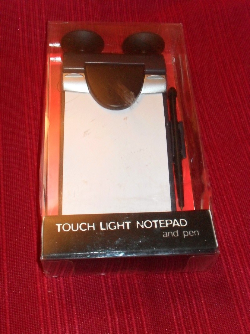 Item 78 - Touch Light Notepad & Pen Xmas_a93