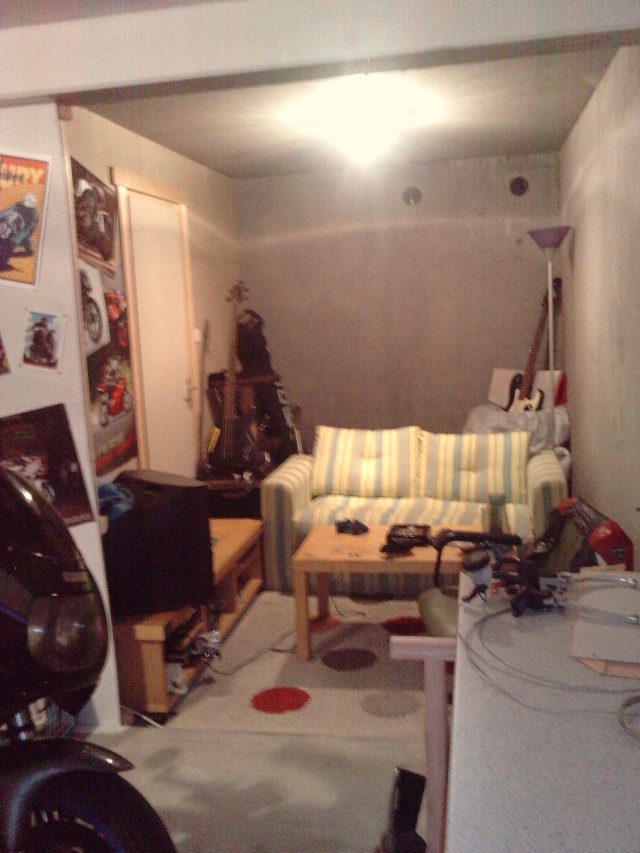 Le coin/le garage/l'atelier/le bouiboui - Page 2 P0808011