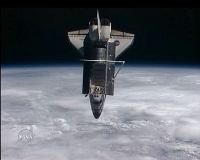 [STS-131 / ISS19A] Discovery : déroulement de la mission - Page 20 Sans_406