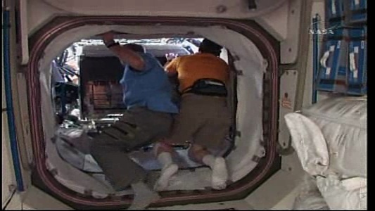 [STS-130] Endeavour : fil dédié au suivi de la mission. - Page 13 Vlcsna49