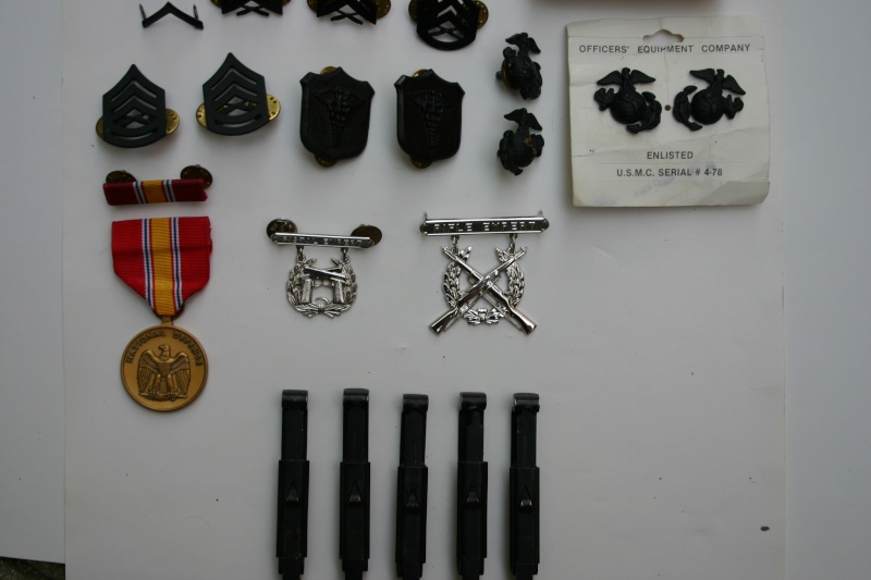 Badge, médaille, ranks USMC, EGA,... en metal (à vendre) Img_5518