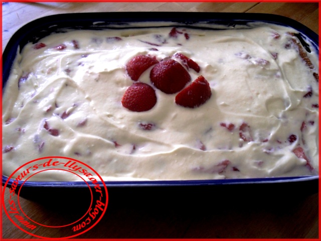 tiramisu aux fraises Tirami11