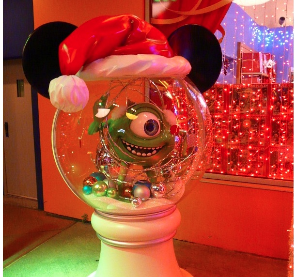 "Il Natale Incantato di Disneyland Paris - 2010 " - Pagina 58 1_tiff16