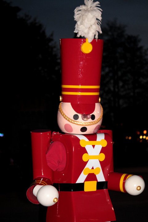 "Il Natale incantato di Disneyland Paris 2010"-----2 - Pagina 6 75691_10
