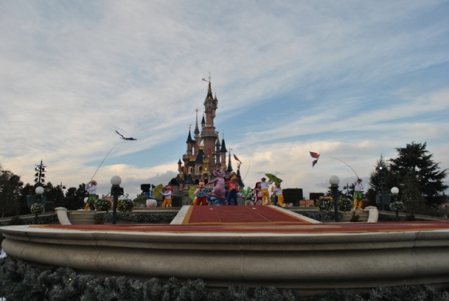 "Il Natale incantato di Disneyland Paris 2010"-----2 - Pagina 8 Dsc_0511