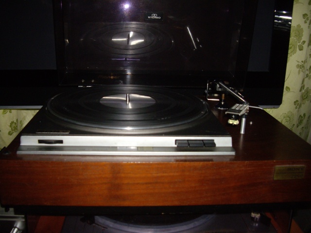 Sony PS 2250 Turntable(Used)(Sold) Imgp2214