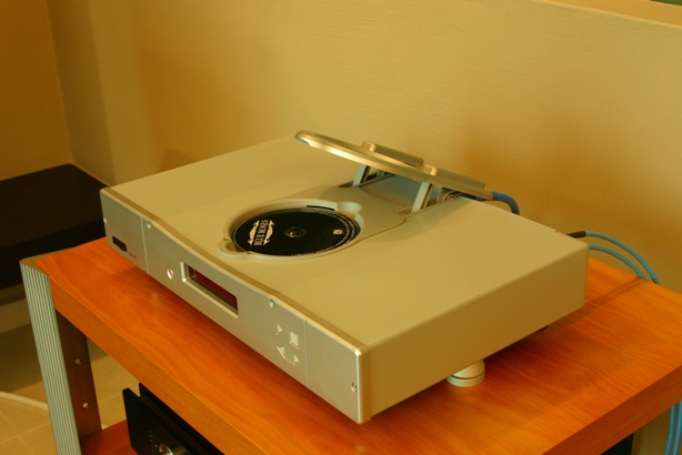 Rega Saturn CD player (Used) Img_0413