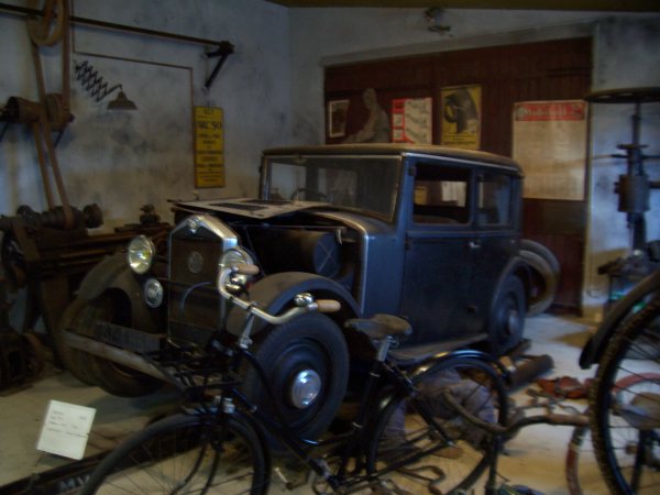 Le musée automobile de TALMONT ST HILAIRE en VENDEE 2009 100_0912