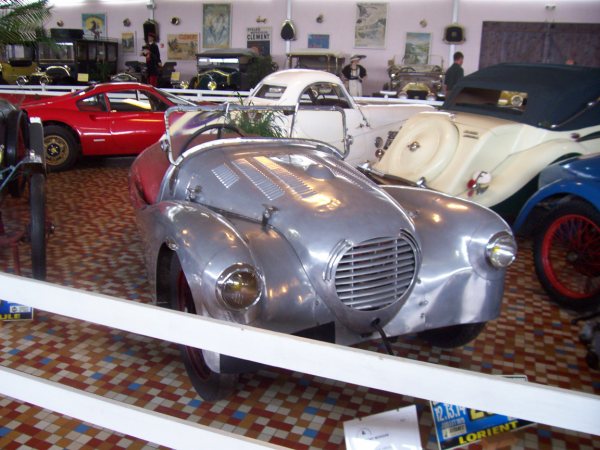 Le musée automobile de TALMONT ST HILAIRE en VENDEE 2009 100_0925