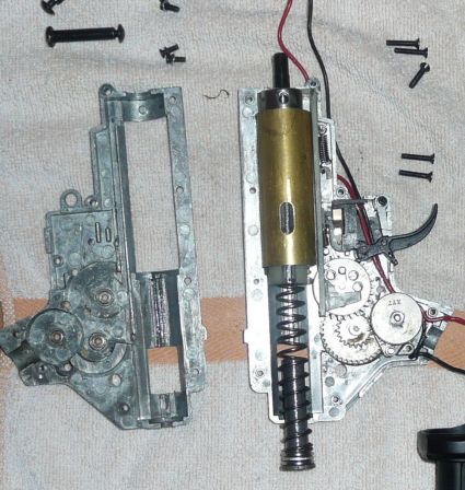 M4 Démontage de la réplique et entretien de la gearbox V2 _p102039