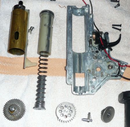 M4 Démontage de la réplique et entretien de la gearbox V2 _p102044