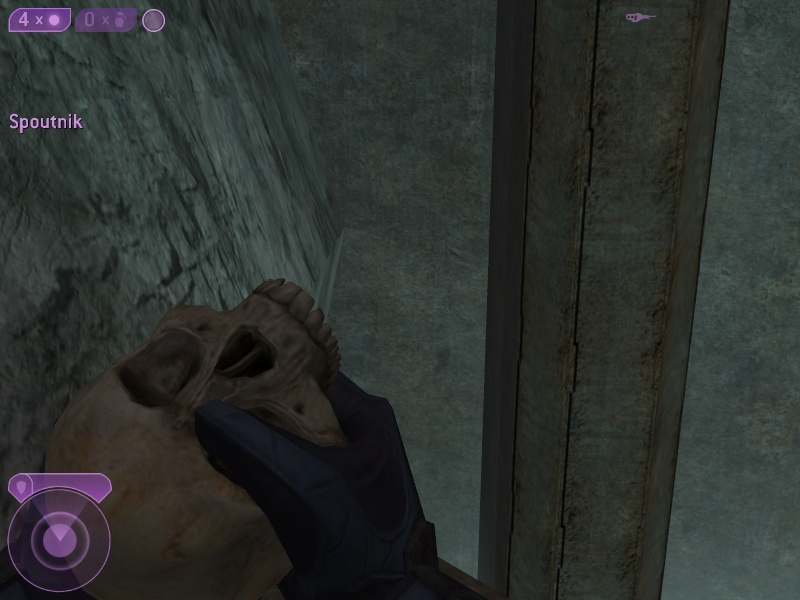 [EE] Crâne Spoutnik (Chasseur de crânes Halo 2) Halo2_46