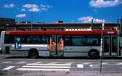 Bus Ads. 555 20090513